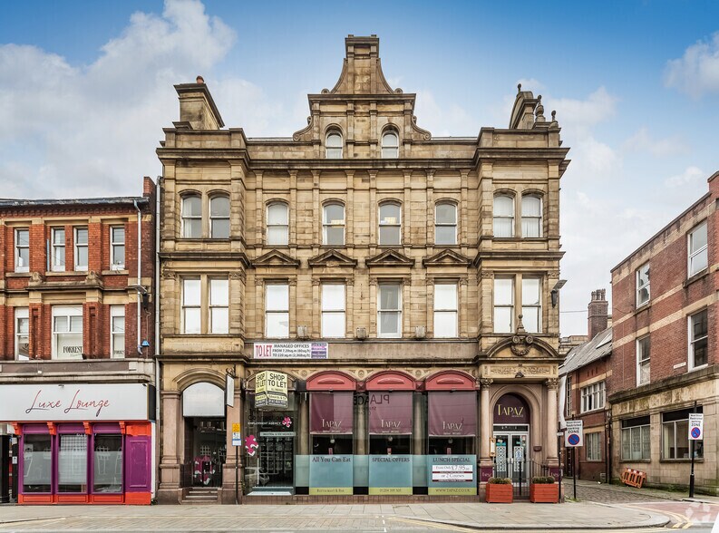 1 Wood St, Bolton à louer - Photo du bâtiment - Image 3 de 3