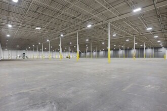 2051 James Pky, Heath, OH for lease Interior Photo- Image 2 of 5