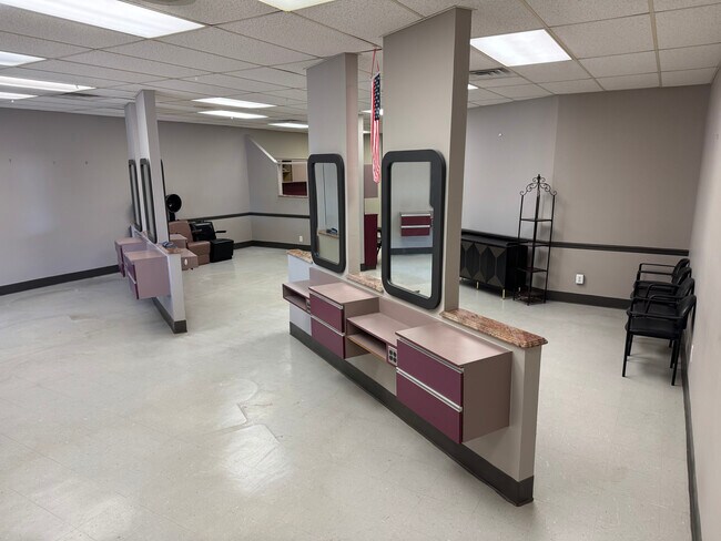 Plus de détails pour 1900 Route 70, Manchester, NJ - Bureau/Commerce de détail à louer