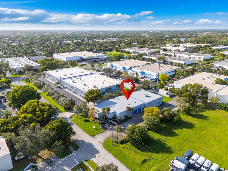 3541 NW 53rd St, Fort Lauderdale, FL for lease - Building Photo - Image 2 of 23