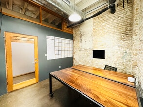 1101 E 6th St, Austin, TX for lease Interior Photo- Image 1 of 10