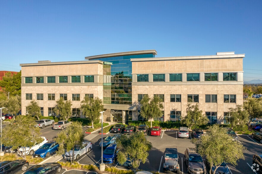 1955 Citracado Pky, Escondido, CA à louer - Photo du bâtiment - Image 1 de 6