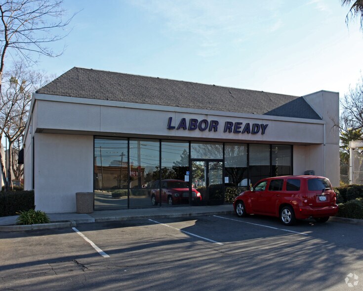 10140-10150 Coloma Rd, Rancho Cordova, CA à louer - Photo du bâtiment - Image 2 de 10