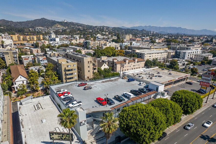 5419 W Sunset Blvd, Los Angeles, CA à vendre - Photo du bâtiment - Image 1 de 15