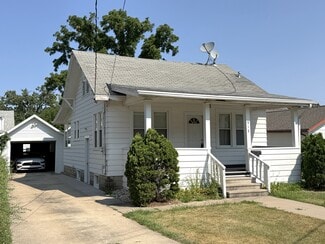 More details for 918 Blackhawk Blvd, South Beloit, IL - Multifamily for Sale