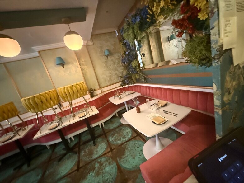 111-115 E 7th St, New York, NY à louer - Photo du bâtiment - Image 3 de 10