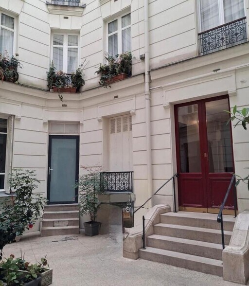 Bureau dans Paris à vendre - Photo du bâtiment - Image 2 de 4