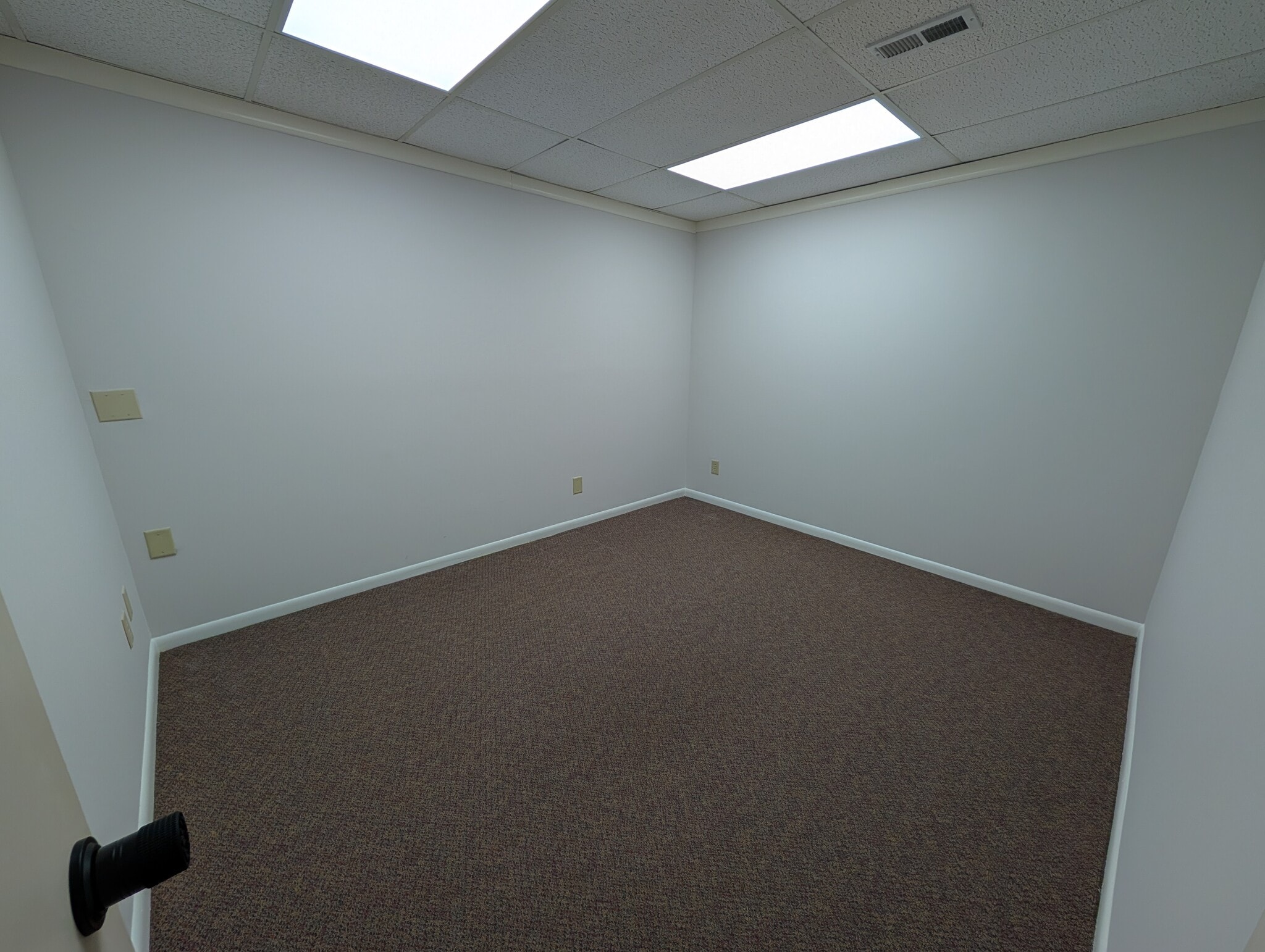 1717 Legion Rd, Chapel Hill, NC for lease Interior Photo- Image 1 of 3