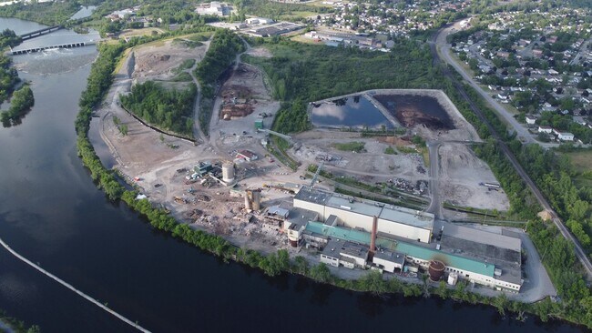 Plus de détails pour 300 Marmora St, Quinte West, ON - Terrain à vendre