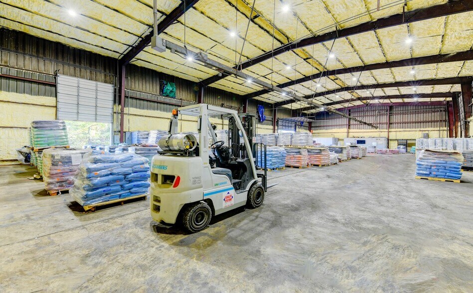 819 Industrial Rd, Centerville, TN à vendre - Photo intérieure - Image 3 de 18