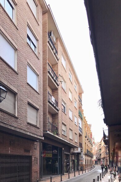 Calle del Sol, 18, Talavera de la Reina, Toledo à vendre - Photo du bâtiment - Image 2 de 2