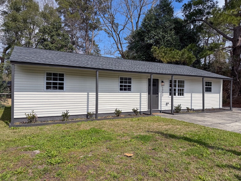 1733 Main Rd, Johns Island, SC for sale - Primary Photo - Image 1 of 45