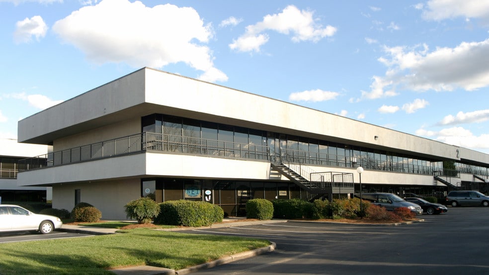 7120 Peachtree Industrial Blvd, Peachtree Corners, GA for lease - Building Photo - Image 2 of 23