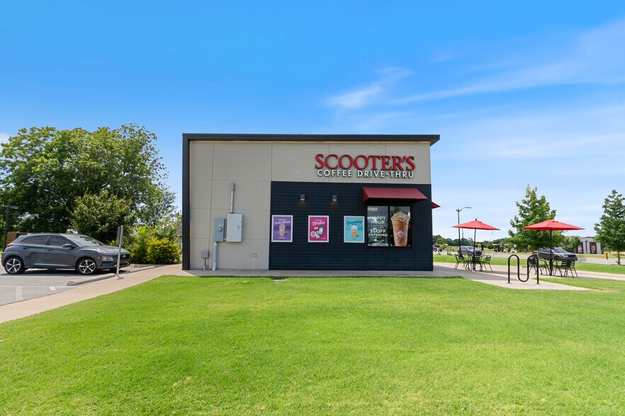 1101 SW Regional Airport Blvd, Bentonville, AR à vendre - Photo du bâtiment - Image 2 de 5