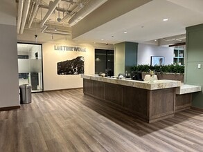 750 N State St, Chicago, IL for lease Interior Photo- Image 1 of 17