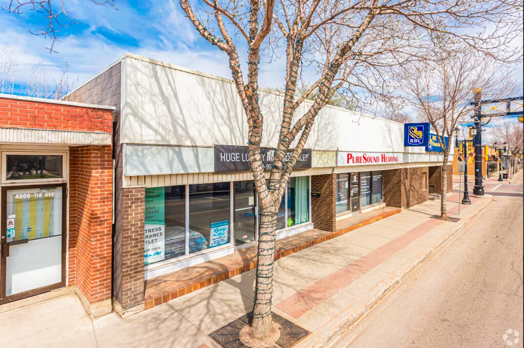 4002 118 Av NW, Edmonton, AB à louer Photo principale- Image 1 de 2