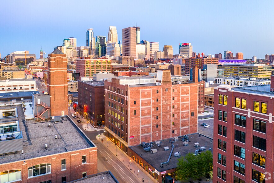 701 Washington Ave N, Minneapolis, MN à louer - Photo du bâtiment - Image 2 de 8