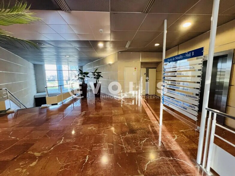 9-10 Porte De Neuilly, Noisy-le-Grand à louer - Photo du bâtiment - Image 2 de 8