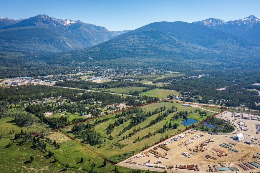 1655 Hwy 5 S hwy, Valemount, BC for sale - Aerial - Image 2 of 6