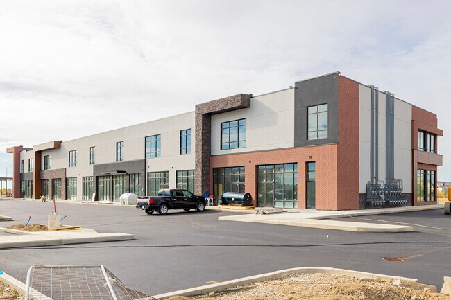 Plus de détails pour 131 Cornerstone Cres NE, Calgary, AB - Commerce de détail à vendre