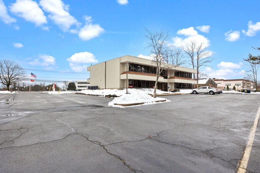 1410 Hooper Ave, Toms River, NJ for lease - Building Photo - Image 2 of 17