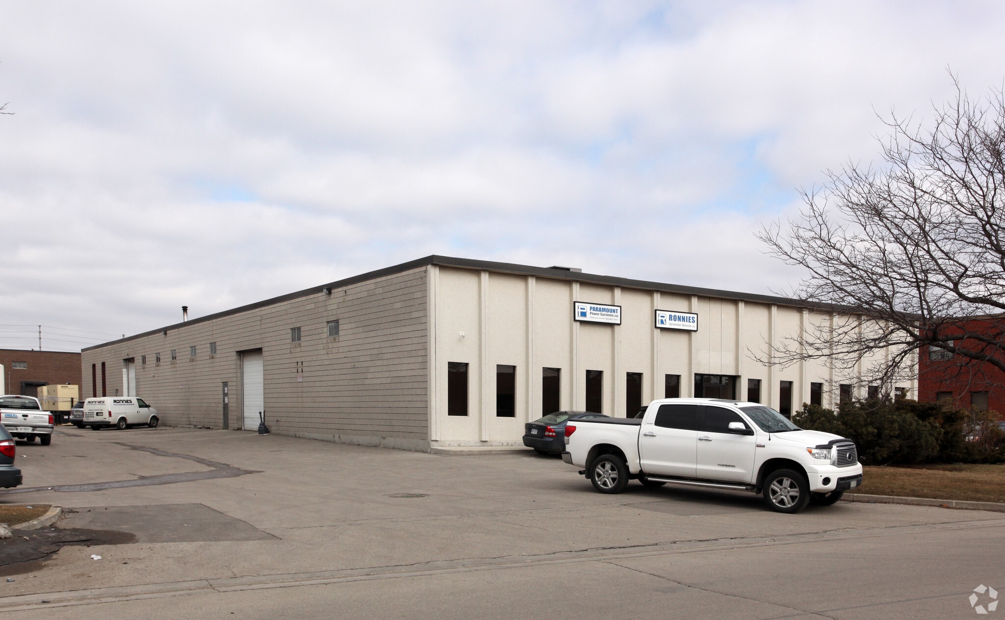 2423 Anson Dr, Mississauga, ON for lease Primary Photo- Image 1 of 4