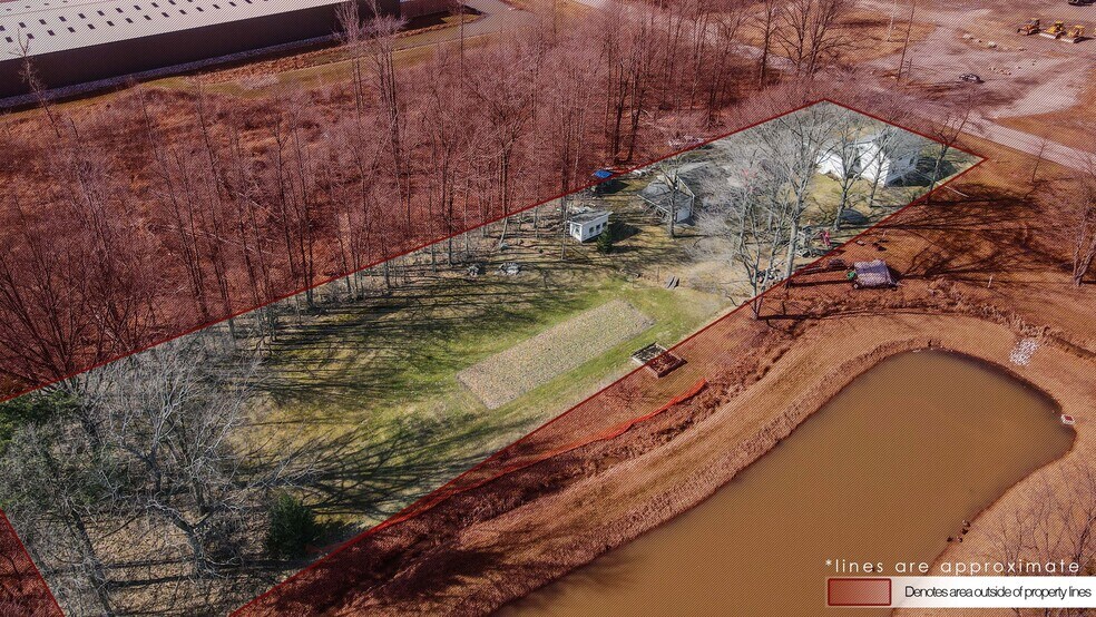 35519 Schneider Ct, Avon, OH à vendre - Photo du bâtiment - Image 2 de 12