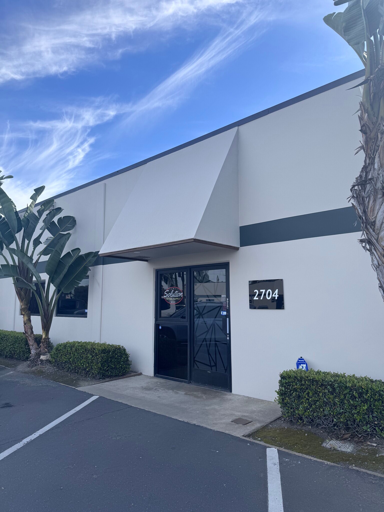 2700-2722 S Grand Ave, Santa Ana, CA for lease Building Photo- Image 1 of 2
