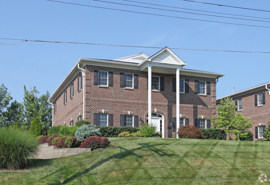 4365 Harrison Ave, Cincinnati, OH à louer - Photo principale - Image 1 de 8