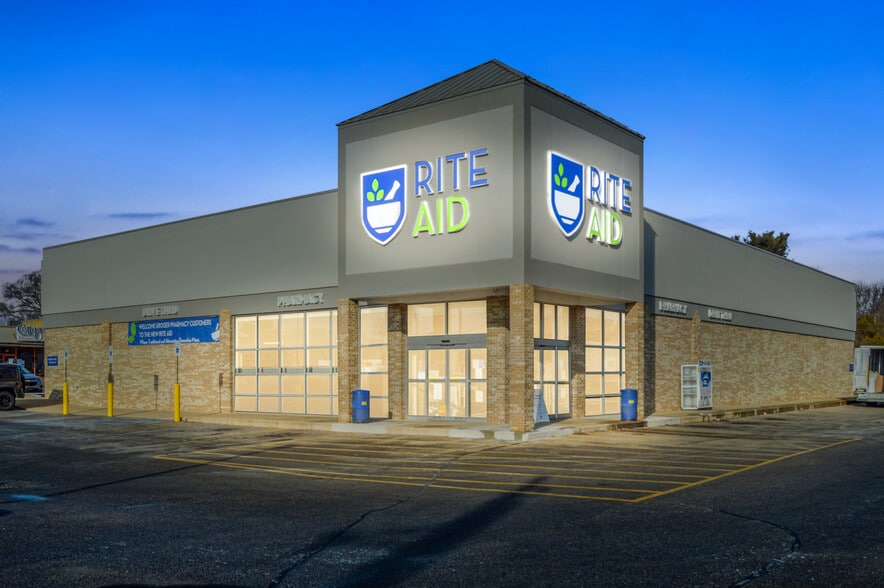 102 N Centerville Rd, Sturgis, MI for sale - Building Photo - Image 3 of 6