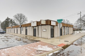 26045-26095 W 6 Mile Rd, Redford, MI à louer Photo intérieure- Image 1 de 21