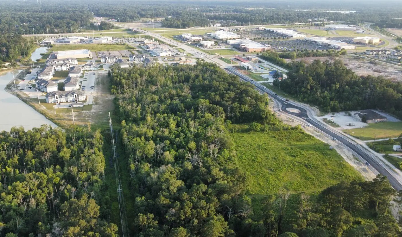 28046 Juban rd, Denham Springs, LA for lease Building Photo- Image 1 of 2