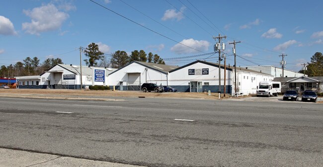 Plus de détails pour 1705 Highway 70 W, Durham, NC - Local d'activités à louer