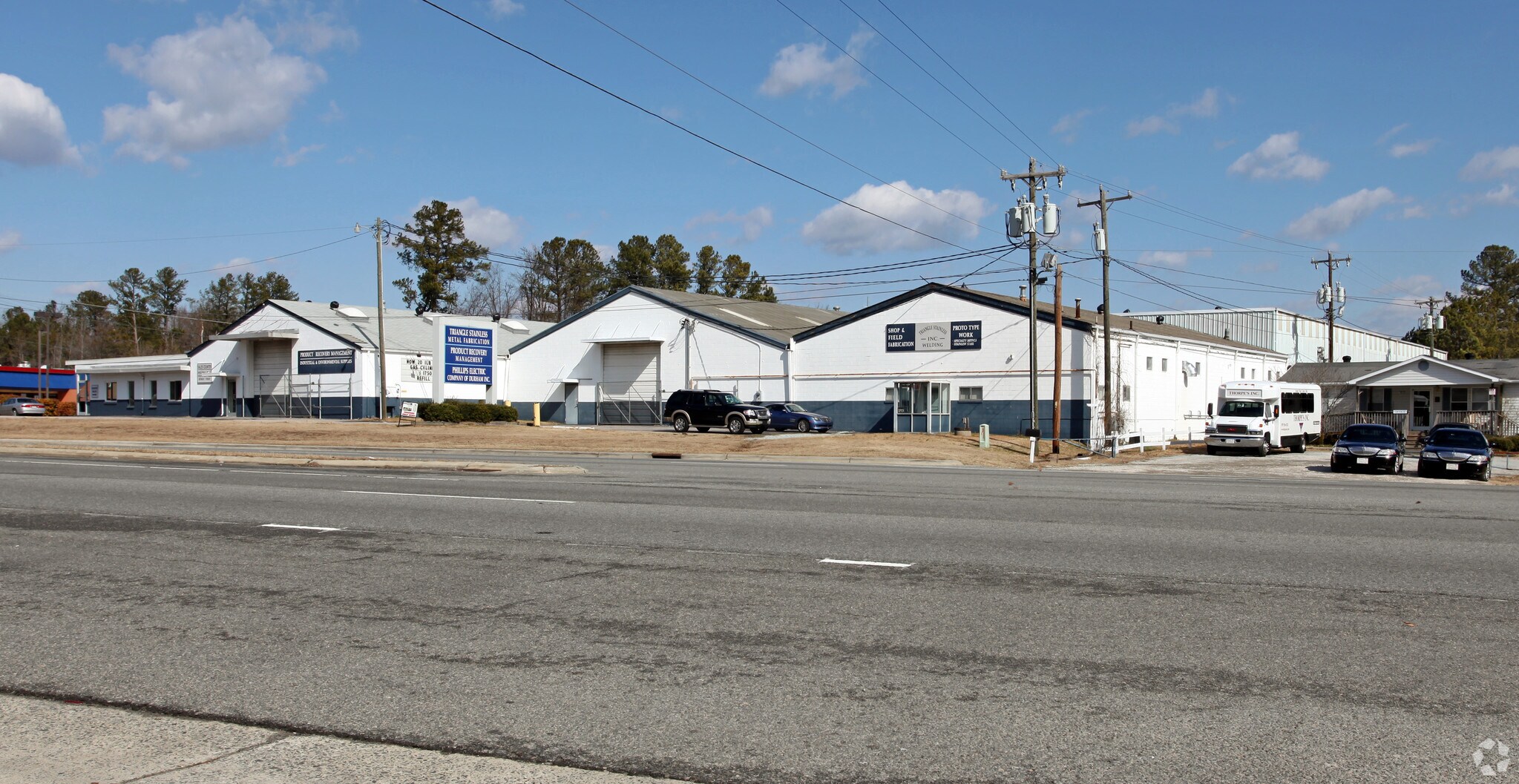 1705 Highway 70 W, Durham, NC à louer Photo du bâtiment- Image 1 de 5