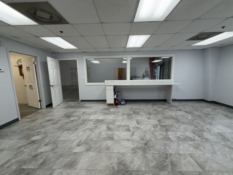 200 Varnfield Dr, Summerville, SC à louer - Photo intérieure - Image 3 de 13