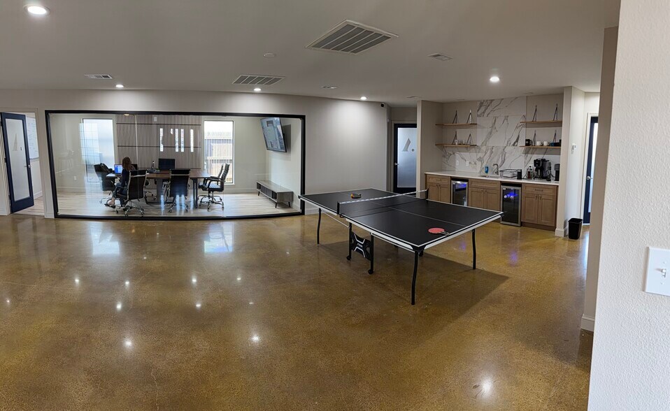 3112 Lubbock Ave, Fort Worth, TX à vendre - Photo du bâtiment - Image 3 de 8