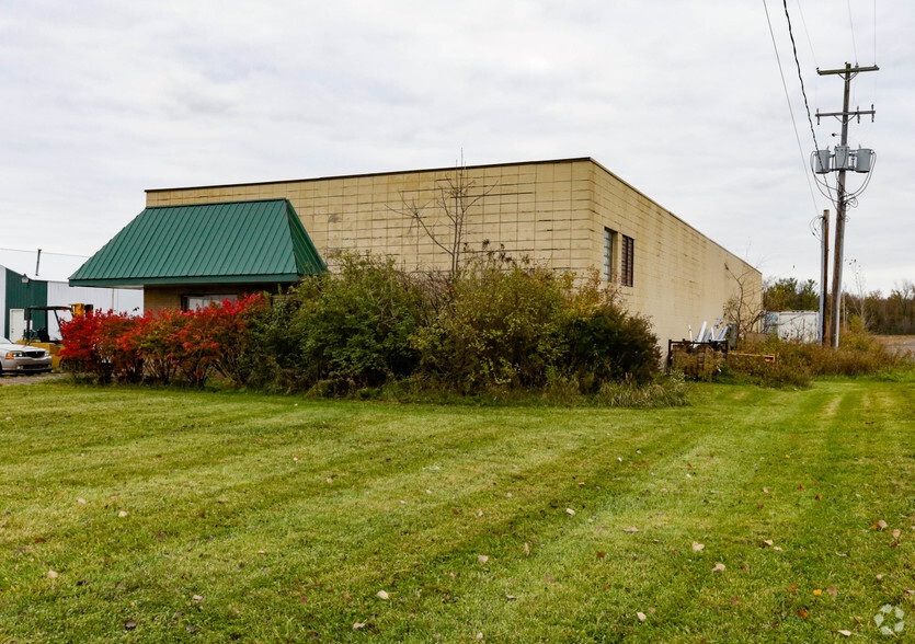 3125 W Thompson Rd, Fenton, MI for sale - Primary Photo - Image 1 of 1