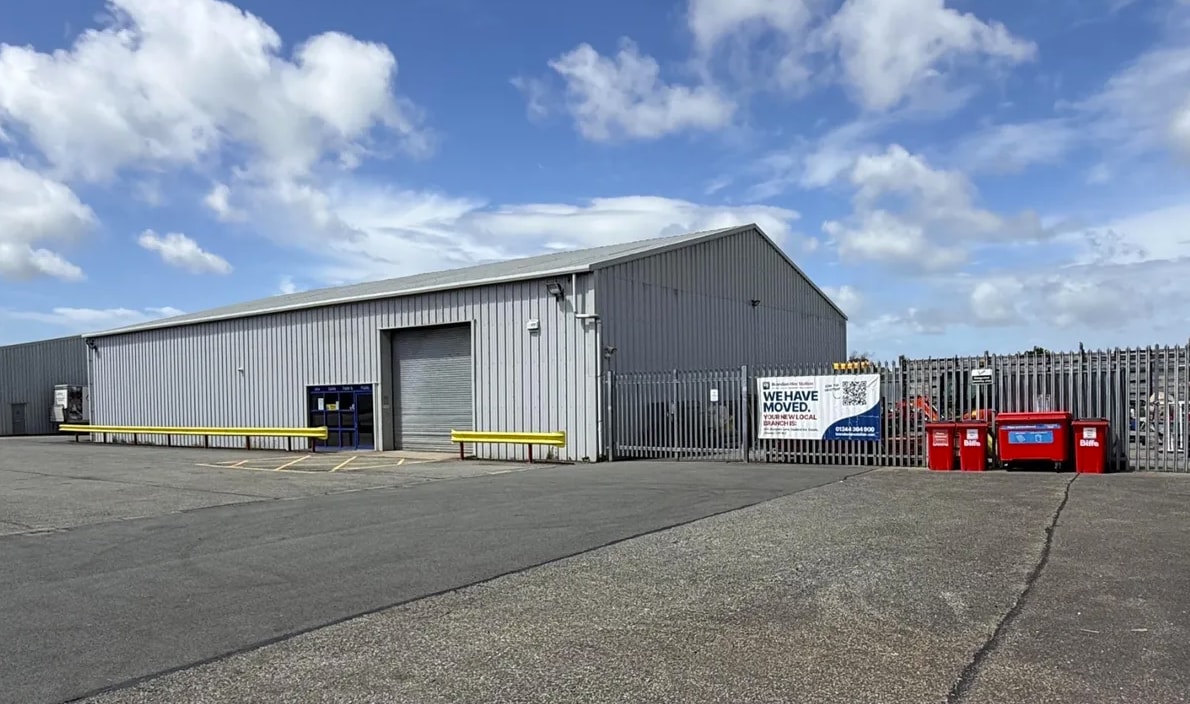 Gaerwen Uchaf, Gaerwen for lease Primary Photo- Image 1 of 4