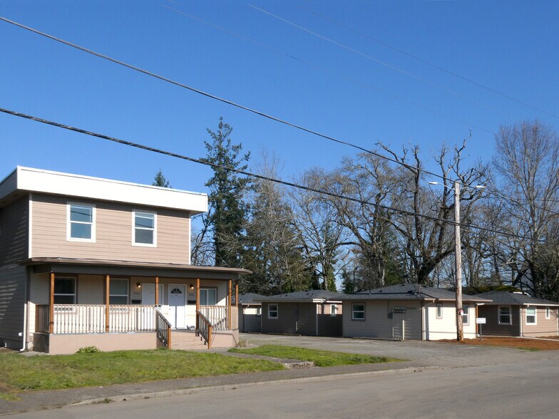 2451-2473 Trade St SE, Salem, OR à vendre - Photo du bâtiment - Image 2 de 15