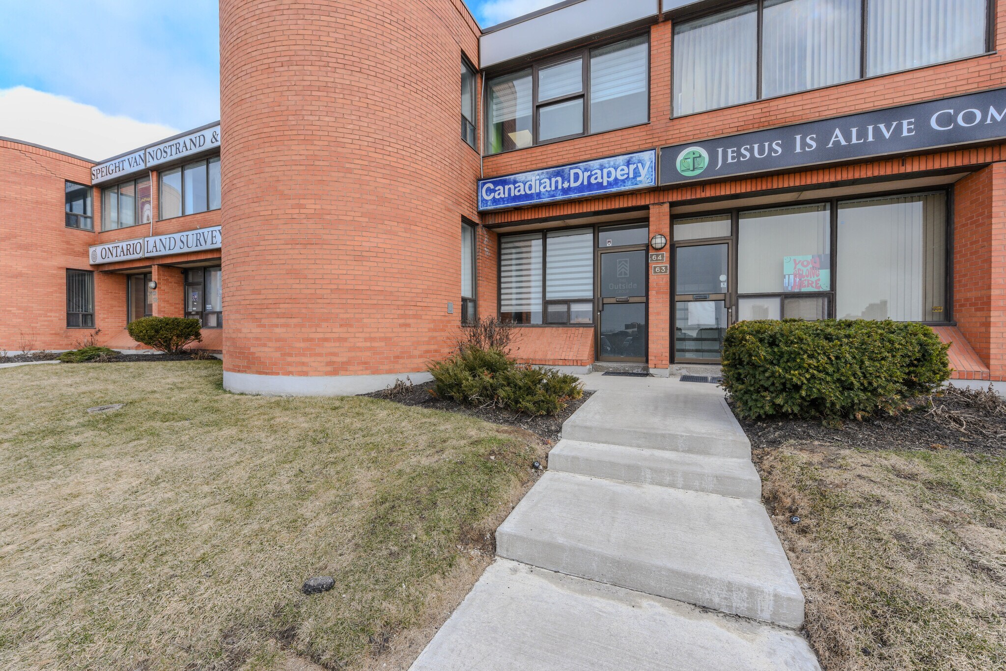 750 Oakdale Rd, Toronto, ON à vendre Photo du bâtiment- Image 1 de 27