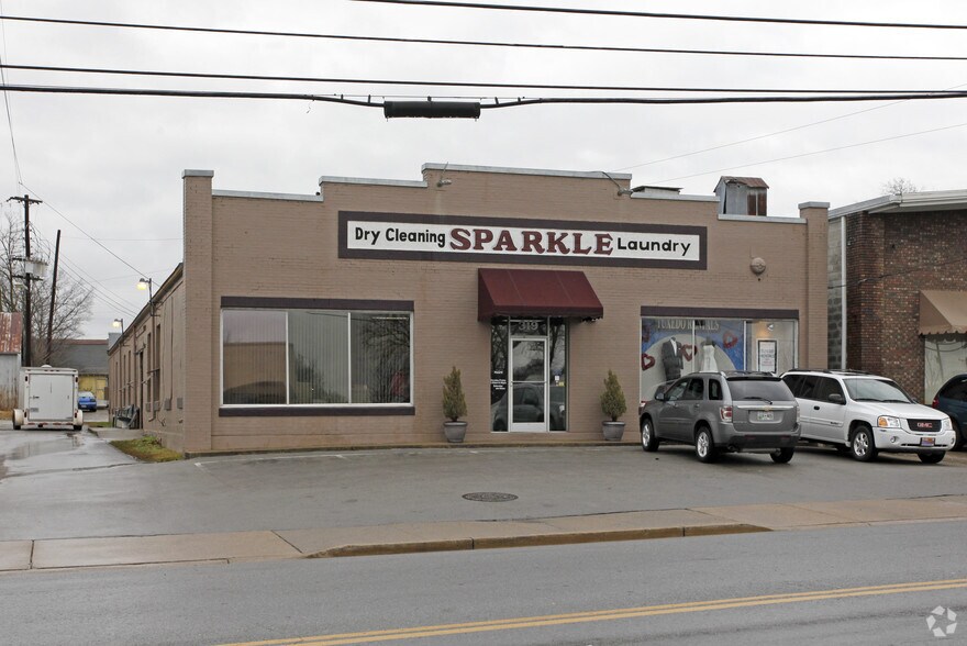 319 E Main St, Lebanon, TN for lease - Primary Photo - Image 2 of 4