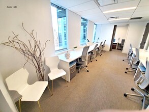 3 Columbus Cir, New York, NY à louer Photo intérieure- Image 1 de 2