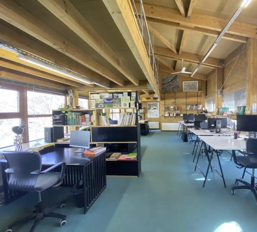 Office in Issy-les-Moulineaux for lease Interior Photo- Image 1 of 4