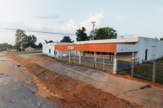 More details for 1470 S Jefferson Ave, Cookeville, TN - Flex for Sale