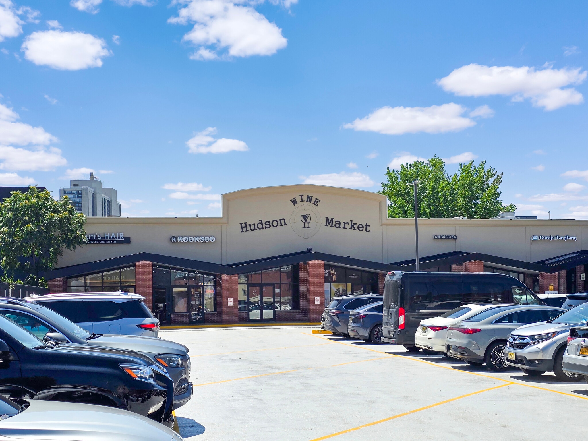 1638-1642 Schlosser St, Fort Lee, NJ for lease Building Photo- Image 1 of 2