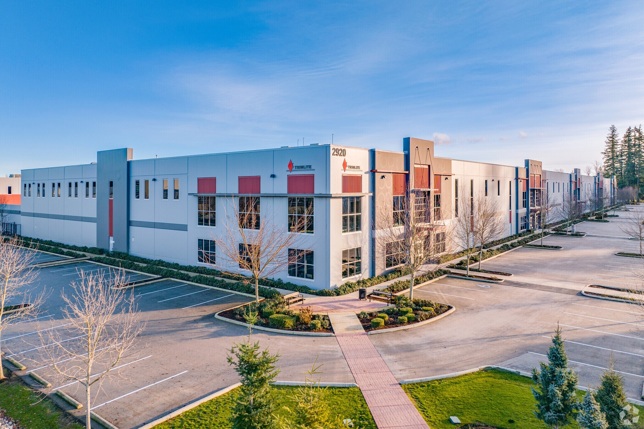 2920 188th St, Surrey, BC à vendre Photo du bâtiment- Image 1 de 1