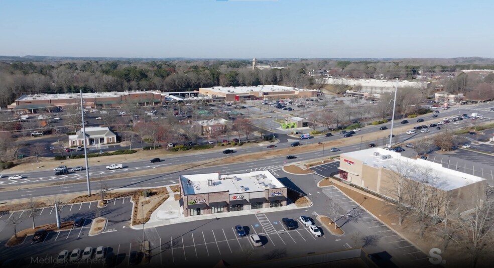 5855 State Bridge, Johns Creek, GA à vendre - Photo du bâtiment - Image 3 de 25