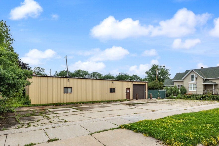 1138 State St, Green Bay, WI for sale - Building Photo - Image 3 of 62