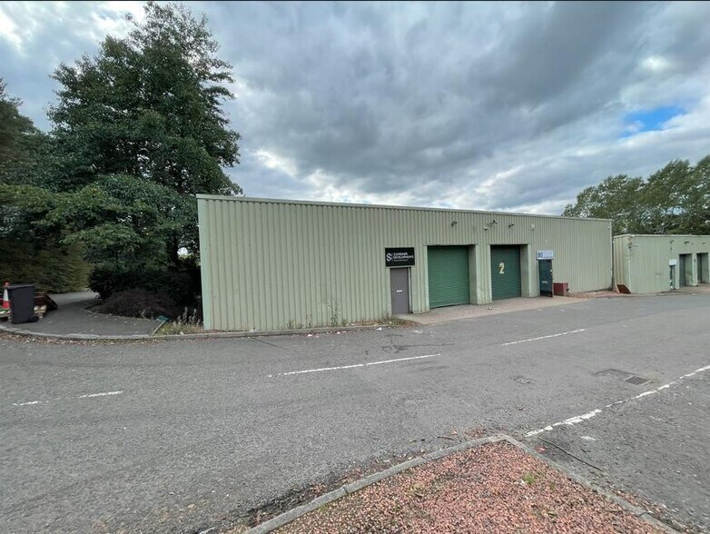 Polbeth Industrial Estate, Polbeth à louer - Photo du bâtiment - Image 1 de 7