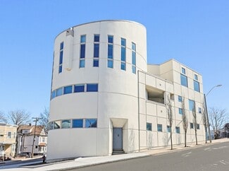 Plus de détails pour 60 Tufts St, Somerville, MA - Spécialité à vendre